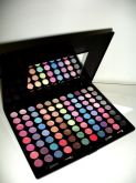 Paleta de sombras com 88 cores Jasmyne